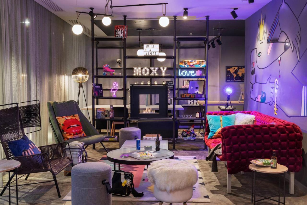 Hotel Moxy Bucharest Old Town Zewnętrze zdjęcie