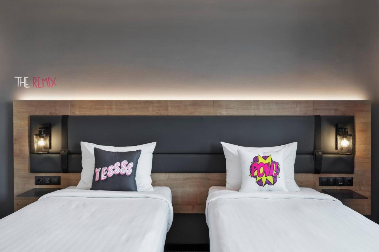 Hotel Moxy Bucharest Old Town Zewnętrze zdjęcie